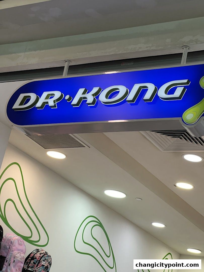 The illuminated sign for Dr. Kong, a shoe store, is displayed prominently.