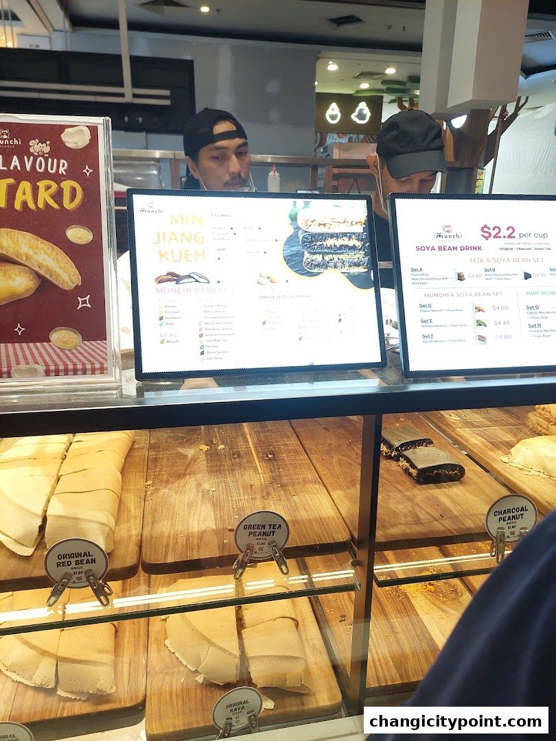 A display of Min Jiang Kueh and drinks at Munchi Pancakes.