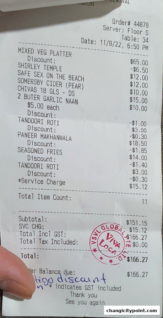 A receipt from Viva Loca showing food and drink items with prices and discounts.